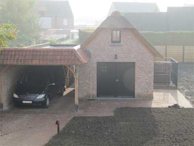 Bijgebouwen; tuinhuis, tuinberging, overdekt terras, carport, poolhouse, ...