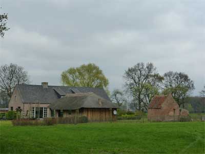 Bijgebouwen; tuinhuis, tuinberging, overdekt terras, carport, poolhouse, ...